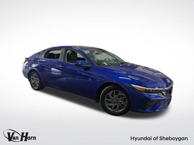 Photo of 2024 Intense Blue Hyundai ELANTRA