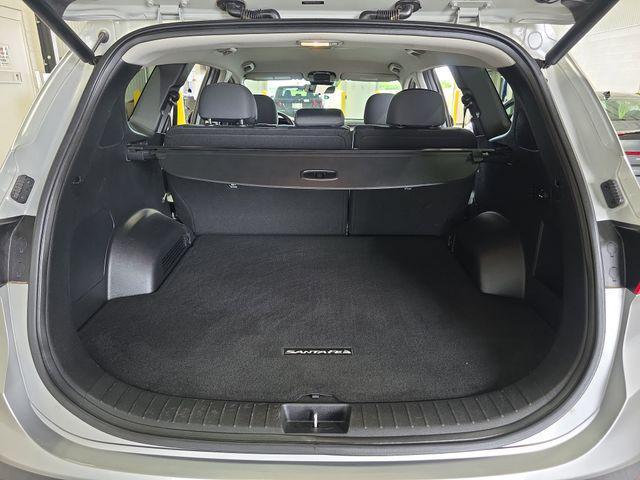 Photo of 2023 Shimmering Silver Pearl Hyundai SANTA FE