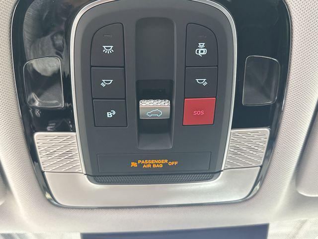 Photo of 2025 Hyper White Hyundai PALISADE