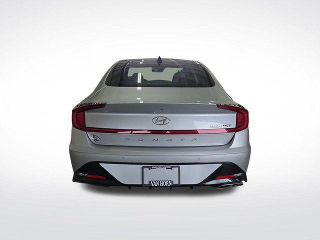 Photo of 2020 Shimmering Silver Pearl Hyundai SONATA