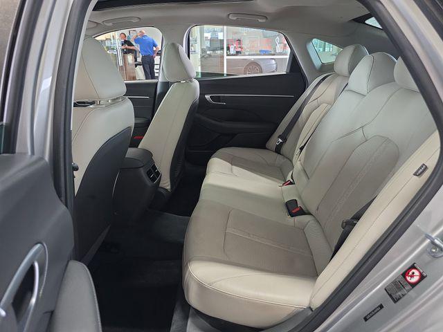 Photo of 2020 Shimmering Silver Pearl Hyundai SONATA