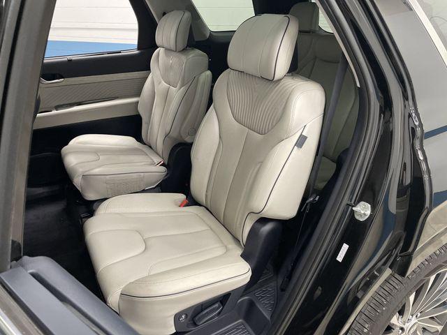 Photo of 2023 Abyss Black Pearl Hyundai PALISADE