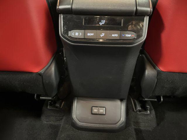 Photo of 2023 Magnetic Gray Metallic Toyota Highlander