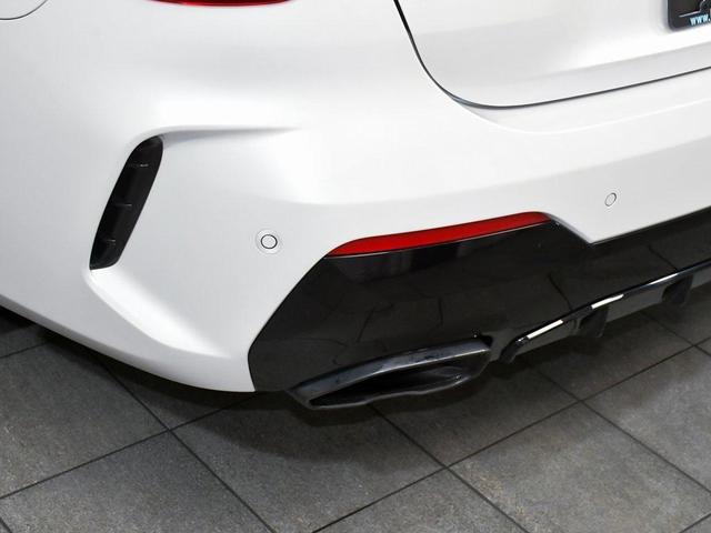 Photo of 2024 Mineral White Metallic BMW M440