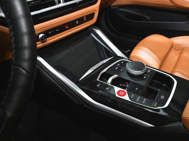 Photo of 2024 Mineral White Metallic BMW M440