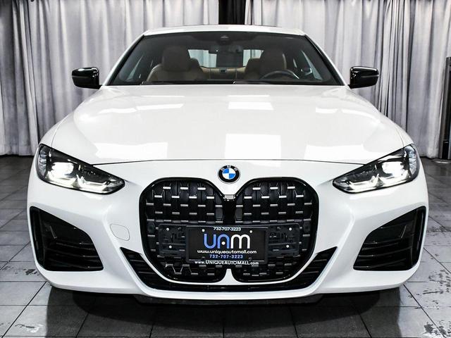 Photo of 2024 Mineral White Metallic BMW M440