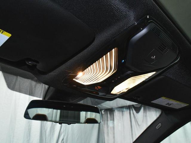 Photo of 2024 Mineral White Metallic BMW M440