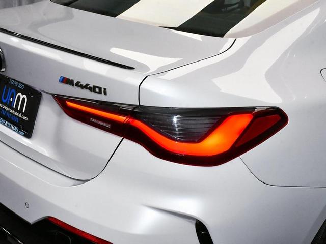 Photo of 2024 Mineral White Metallic BMW M440