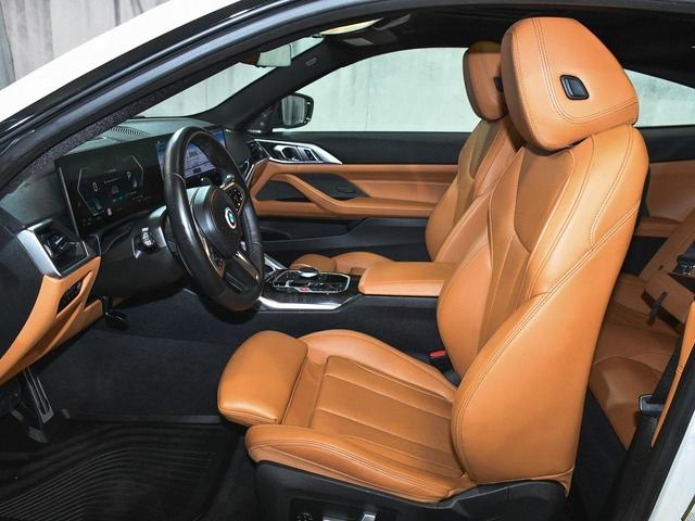 Photo of 2024 Mineral White Metallic BMW M440