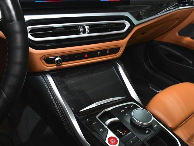 Photo of 2024 Mineral White Metallic BMW M440