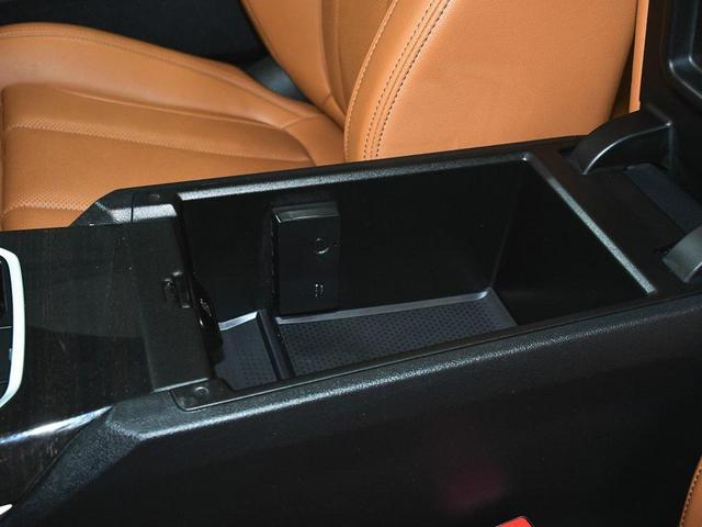 Photo of 2024 Mineral White Metallic BMW M440