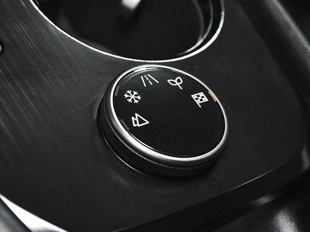 Photo of 2023 Super Black Nissan Rogue