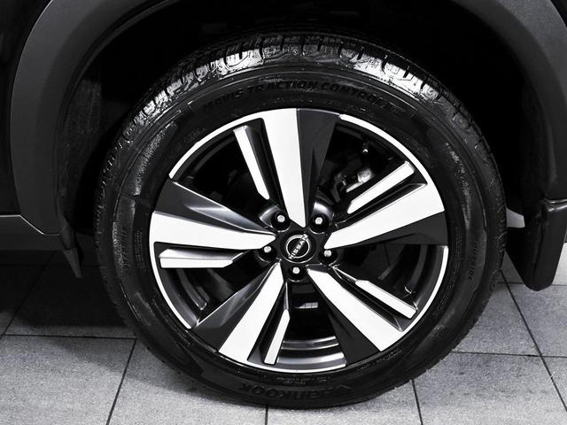 Photo of 2023 Super Black Nissan Rogue