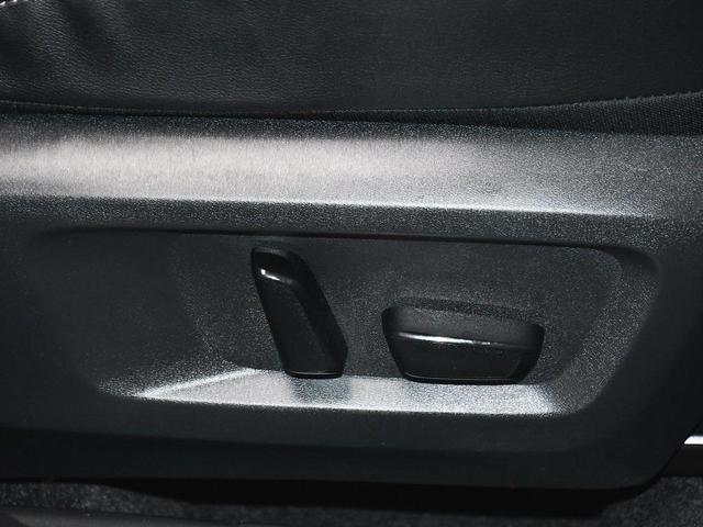 Photo of 2023 Super Black Nissan Rogue