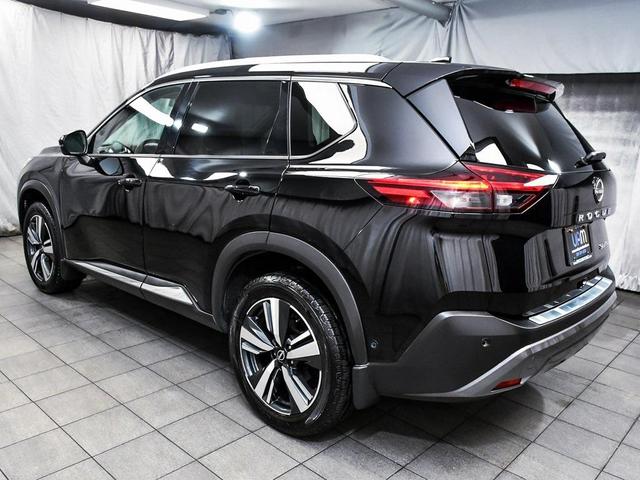 Photo of 2023 Super Black Nissan Rogue