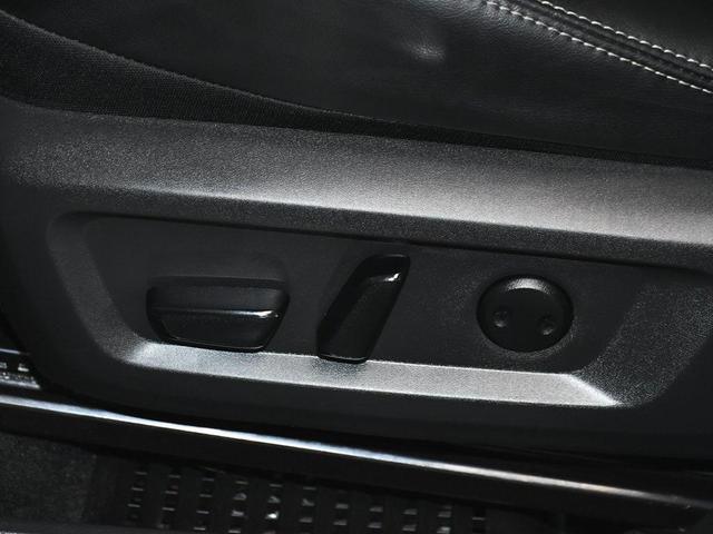 Photo of 2023 Super Black Nissan Rogue