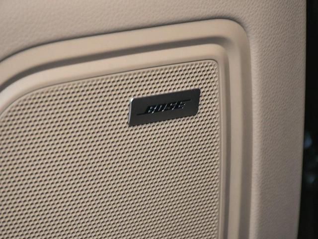 Photo of 2025 Black Porsche Macan