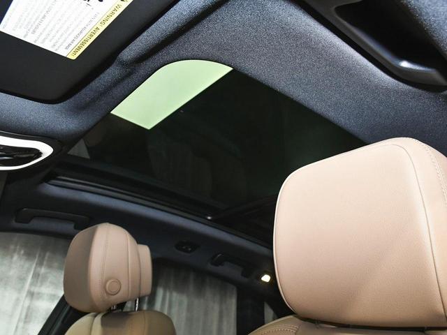 Photo of 2025 Black Porsche Macan