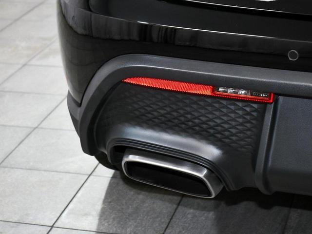 Photo of 2025 Black Porsche Macan
