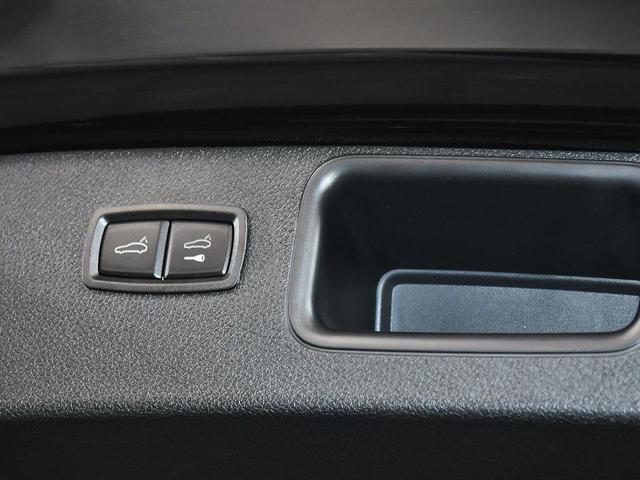 Photo of 2025 Black Porsche Macan