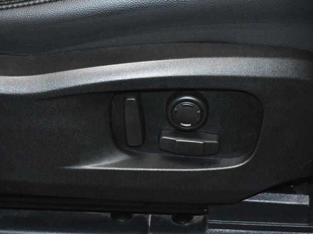 Photo of 2021 Pangea Green Metallic Land Rover Defender