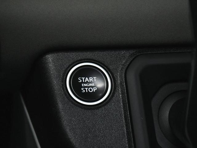 Photo of 2021 Pangea Green Metallic Land Rover Defender