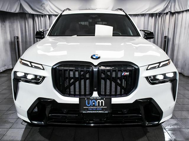 Photo of 2026 White BMW X7