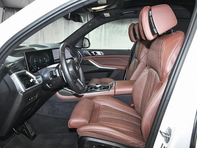 Photo of 2026 White BMW X7