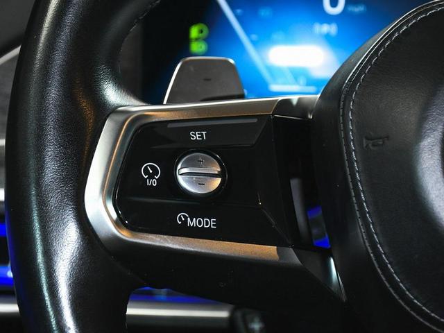 Photo of 2024 Black Sapphire Metallic BMW 740