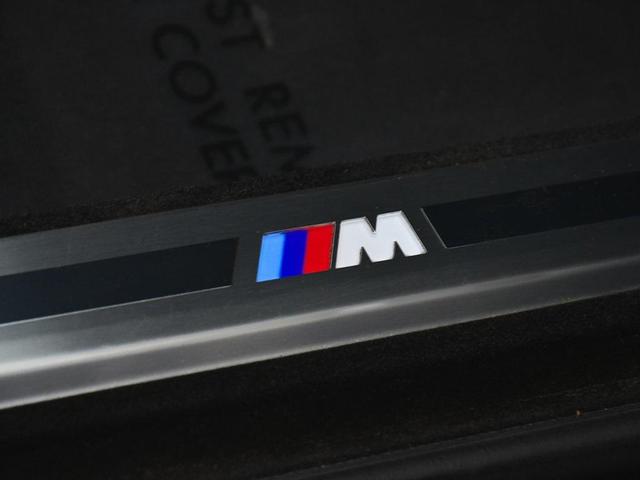 Photo of 2024 Black Sapphire Metallic BMW 740