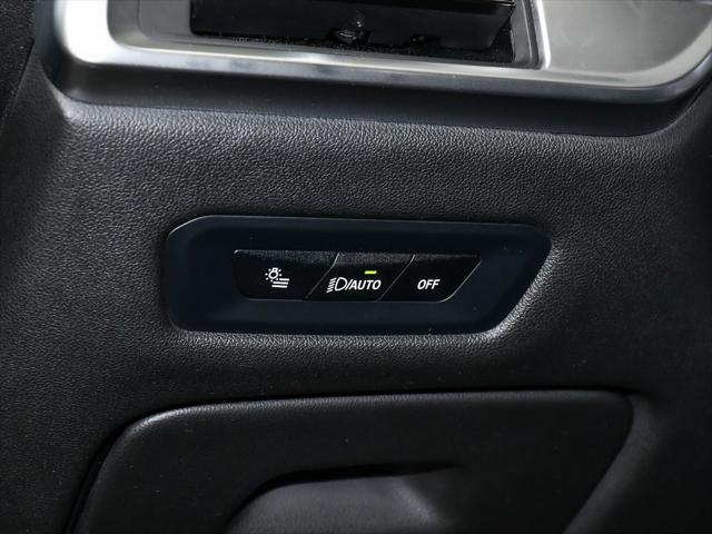 Photo of 2025 Carbon Black Metallic BMW X6