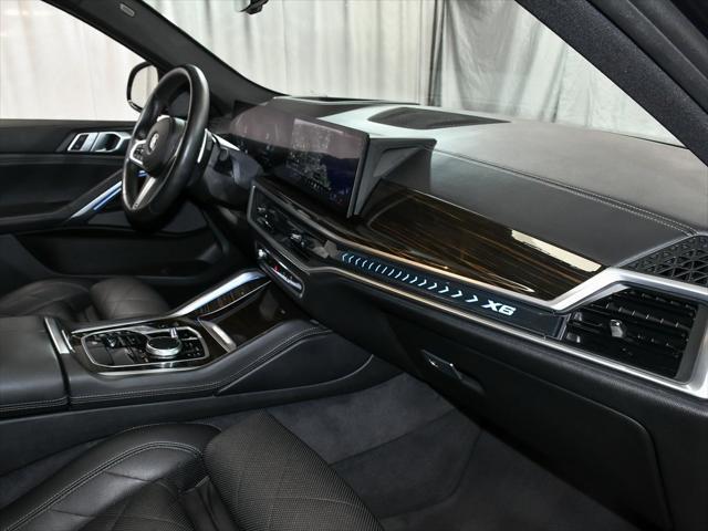 Photo of 2025 Carbon Black Metallic BMW X6