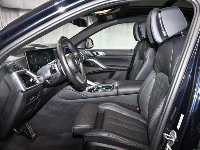 Photo of 2025 Carbon Black Metallic BMW X6