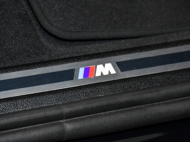 Photo of 2025 Carbon Black Metallic BMW X6