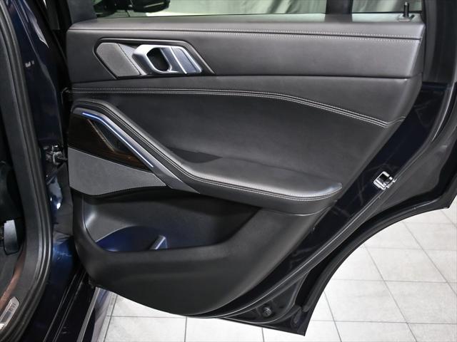Photo of 2025 Carbon Black Metallic BMW X6