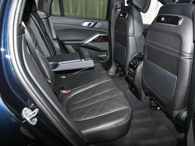 Photo of 2025 Carbon Black Metallic BMW X6