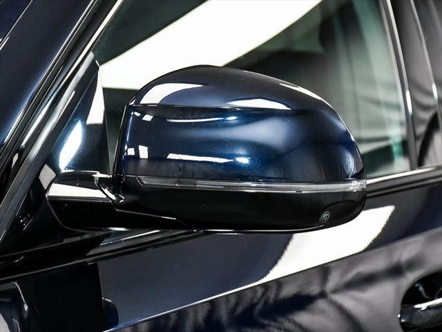 Photo of 2025 Carbon Black Metallic BMW X6