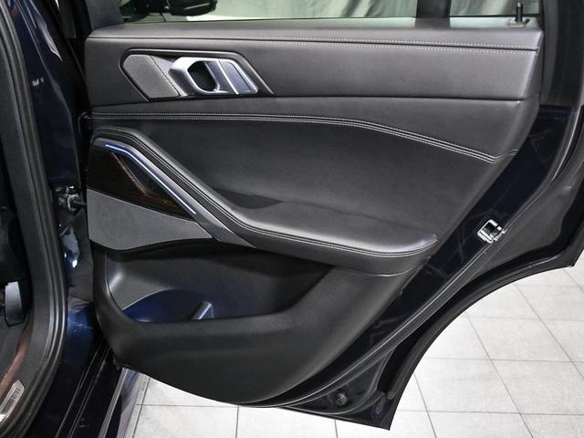 Photo of 2025 Carbon Black Metallic BMW X6