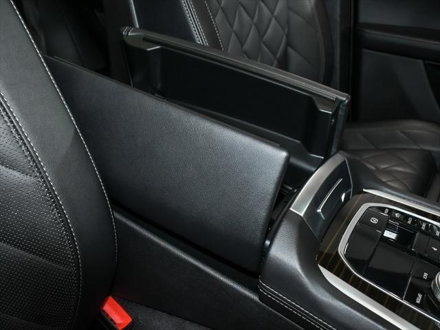 Photo of 2025 Carbon Black Metallic BMW X6