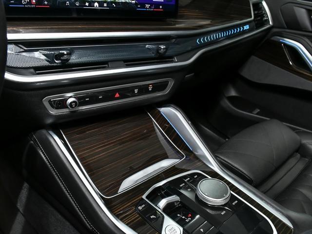 Photo of 2025 Carbon Black Metallic BMW X6