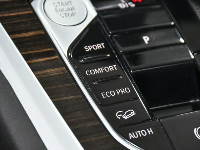 Photo of 2025 Carbon Black Metallic BMW X6