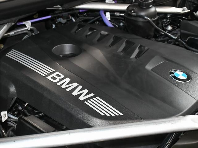 Photo of 2025 Carbon Black Metallic BMW X6