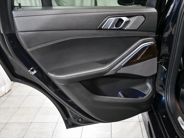 Photo of 2025 Carbon Black Metallic BMW X6