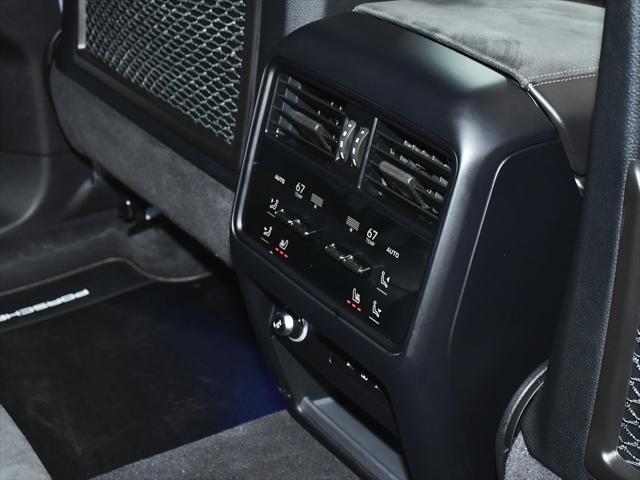 Photo of 2024 Gray Porsche Cayenne