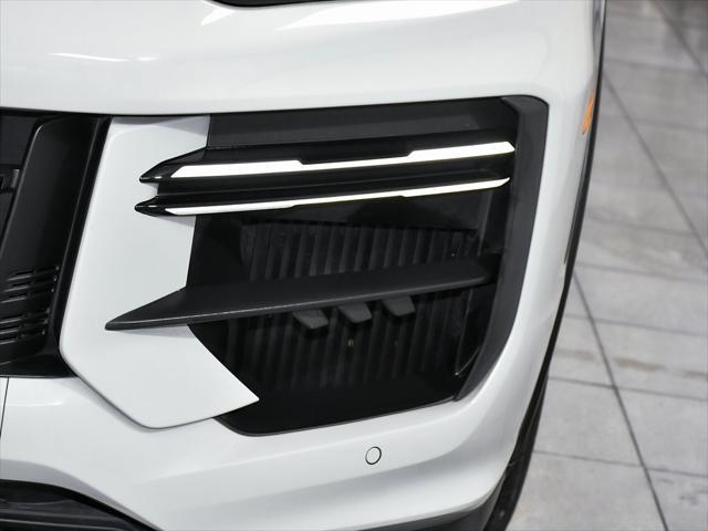 Photo of 2024 Gray Porsche Cayenne