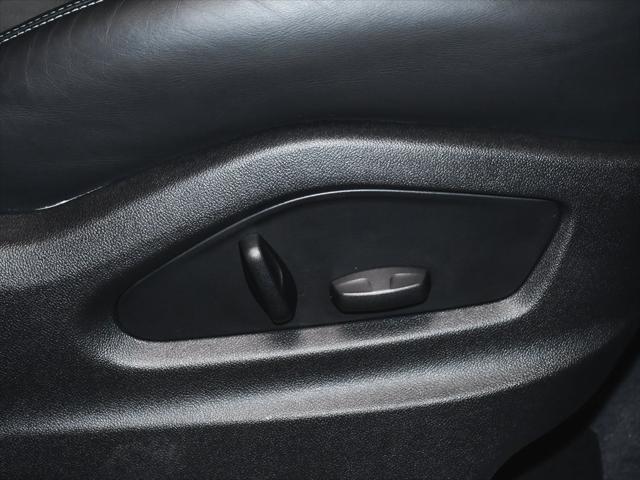 Photo of 2024 Gray Porsche Cayenne