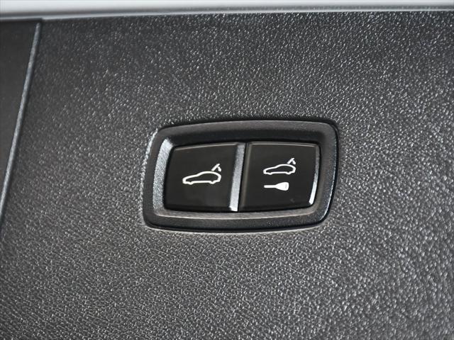 Photo of 2024 Gray Porsche Cayenne
