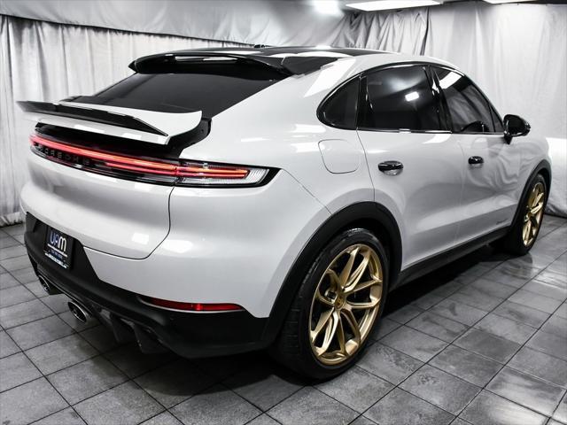 Photo of 2024 Gray Porsche Cayenne