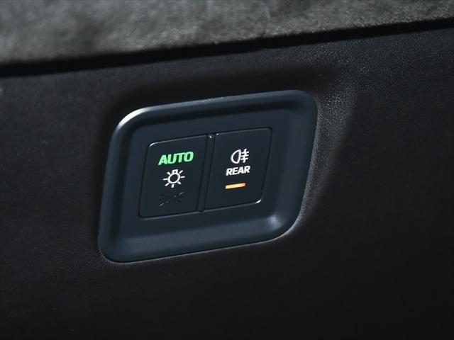 Photo of 2024 Gray Porsche Cayenne