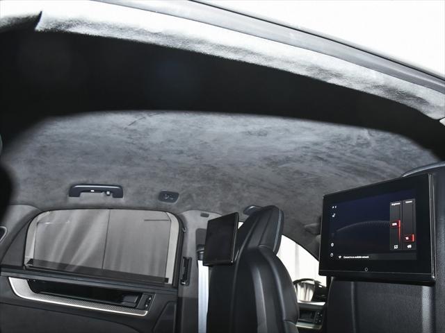 Photo of 2024 Gray Porsche Cayenne